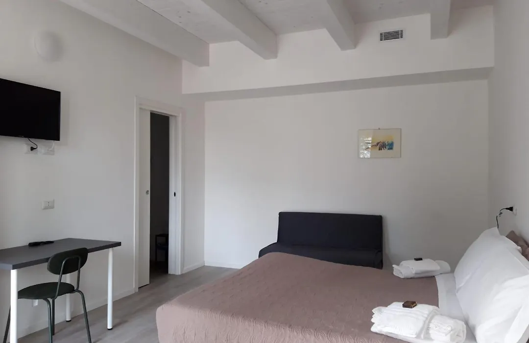 B&B-Country House-Appartamenti Ai Cipressi-1